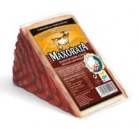 Maxorata - Queso de Cabra Semicurado Graso Pimenton Ziegenkäse mit Paprika 300g (klein Viertel) produziert auf Fuerteventura (Kühlware)